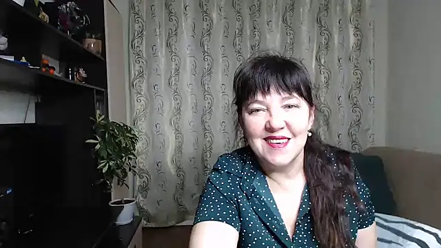 Snapshot of Illusionq chatting on October 20, 5:09 am Illusionq online show from October 20, 5:09 am