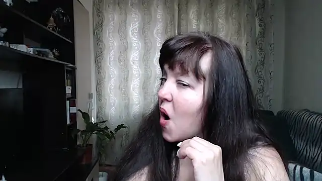 Illusionq online show from April 3, 10:22 am