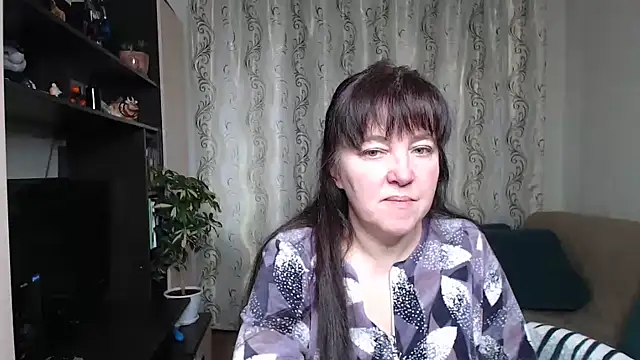 Snapshot of Illusionq chatting on October 6, 5:08 am Illusionq online show from October 6, 5:08 am