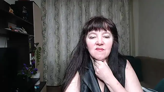 Illusionq online show from February 26, 5:07 am