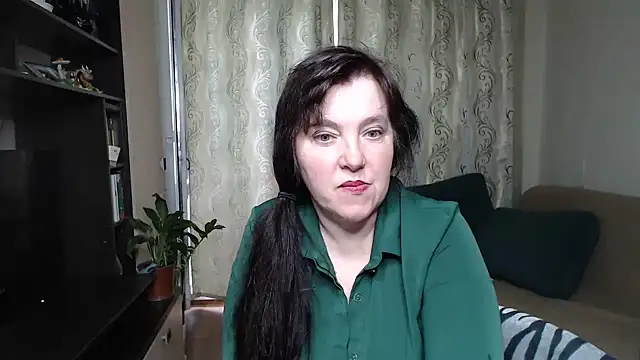 Snapshot of Illusionq chatting on June 15, 10:26 am Illusionq online show from June 15, 10:26 am