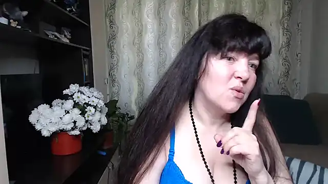 Illusionq online show from May 11, 10:27 am