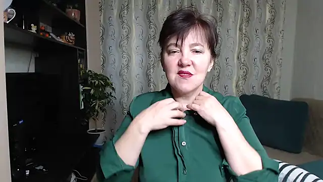 Snapshot of Illusionq chatting on October 8, 5:09 am Illusionq online show from October 8, 5:09 am