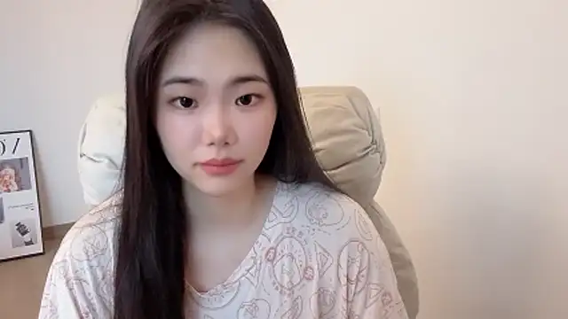 Snapshot of suki-1 chatting on June 15, 8:58 am suki-1 online show from June 15, 8:58 am