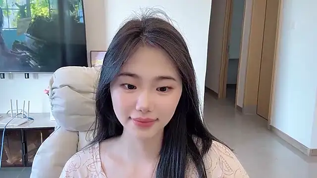 suki-1 online show from November 5, 9:01 am