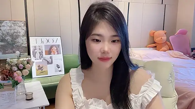 suki-1 online show from October 8, 8:38 am