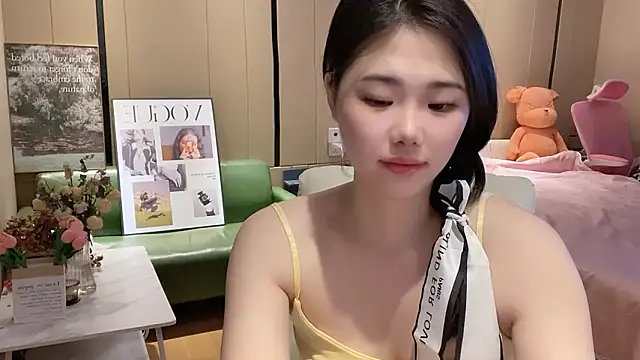 suki-1 online show from October 14, 8:48 am