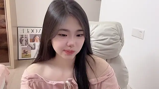 suki-1 online show from November 18, 8:28 am