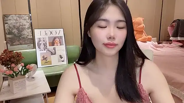 suki-1 online show from September 14, 8:04 am