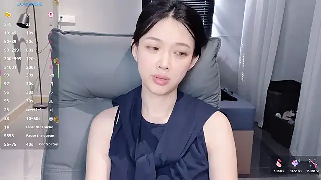 NiNi-baby520 online show from October 3, 7:10 am