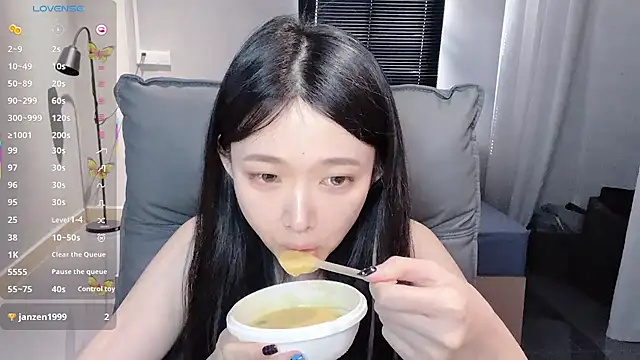 NiNi-baby520 online show from October 8, 7:32 am