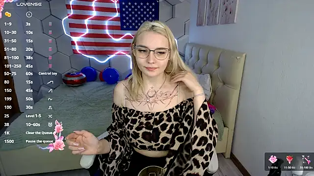 Snapshot of aliicemeow chatting on July 1, 4:24 am aliicemeow online show from July 1, 4:24 am