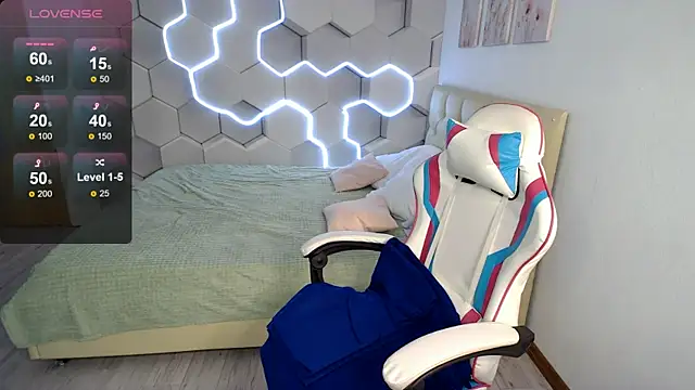 aliicemeow online show from May 30, 2:29 am