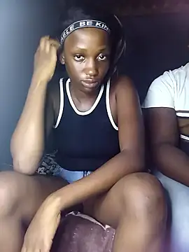 melaninbaebyy online show from April 11, 9:18 pm