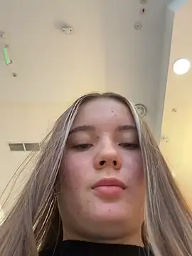 Snapshot of StephanieMur chatting on October 10, 3:40 am StephanieMur online show from October 10, 3:40 am