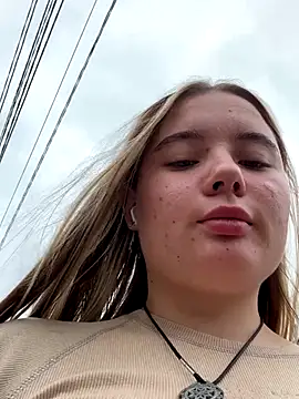 Snapshot of StephanieMur chatting on September 22, 3:56 am StephanieMur online show from September 22, 3:56 am