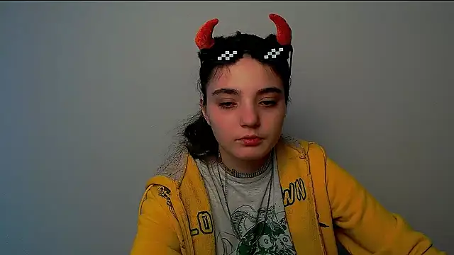 Sun Shine   online show from October 12, 1:34 pm