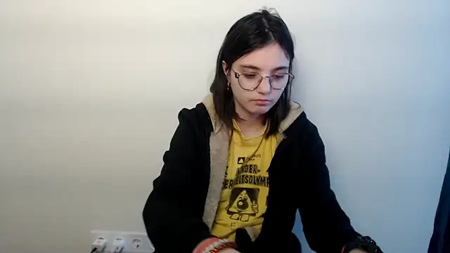 Sun Shine   online show from February 9, 1:09 pm