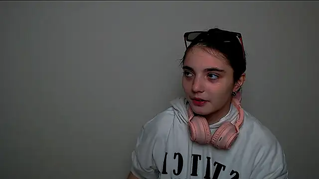 Sun Shine   online show from October 29, 11:25 pm