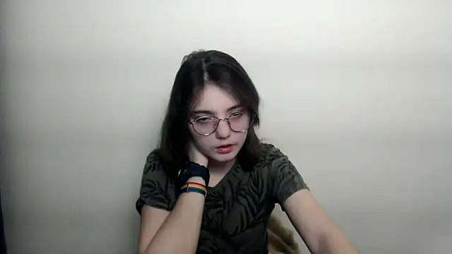 Sun Shine   online show from February 6, 4:14 pm