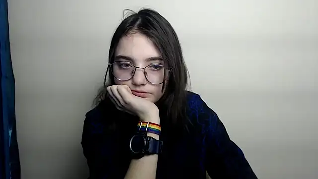 Sun Shine   online show from February 12, 9:25 pm