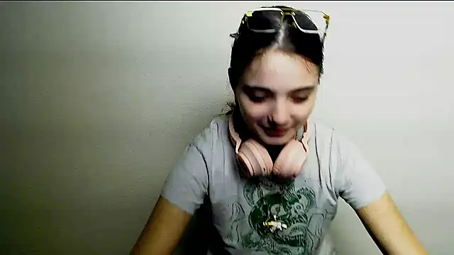 Sun Shine   online show from December 22, 10:32 pm