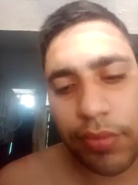 Snapshot of Desirock001 chatting on April 28, 2:38 am Desirock001 online show from April 28, 2:38 am