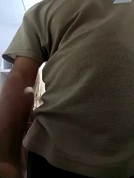 Desirock001 online show from November 7, 4:22 pm