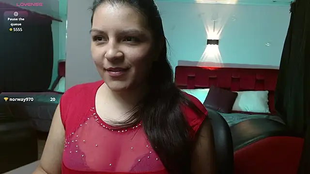 Sahamara 07 online show from October 6, 7:03 pm