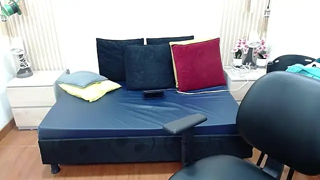 Snapshot of Sahamara_07 chatting on June 18, 7:41 pm Sahamara 07 online show from June 18, 7:41 pm