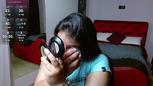 Sahamara 07 online show from November 11, 8:25 pm