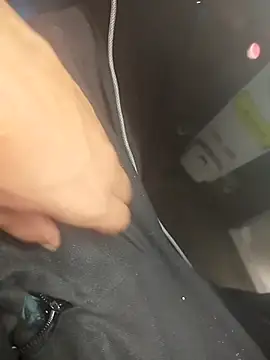 pasivosumi18554 online show from December 4, 7:46 pm