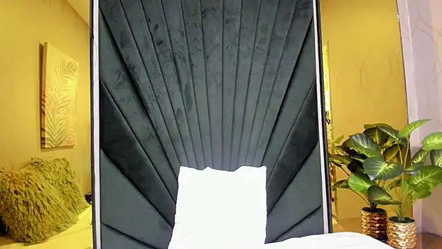 Emilysweet4u  online show from September 18, 11:46 am