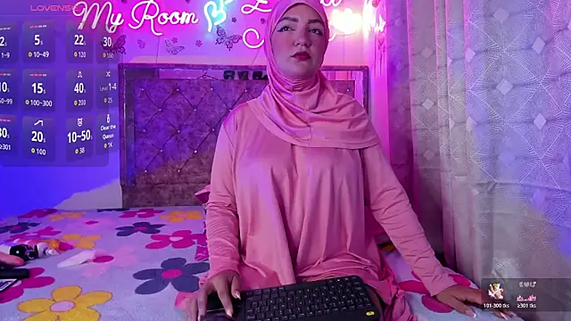 Dana-Alabi online show from April 10, 12:56 pm