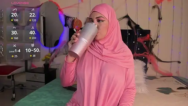 Dana-Alabi online show from October 31, 12:35 pm