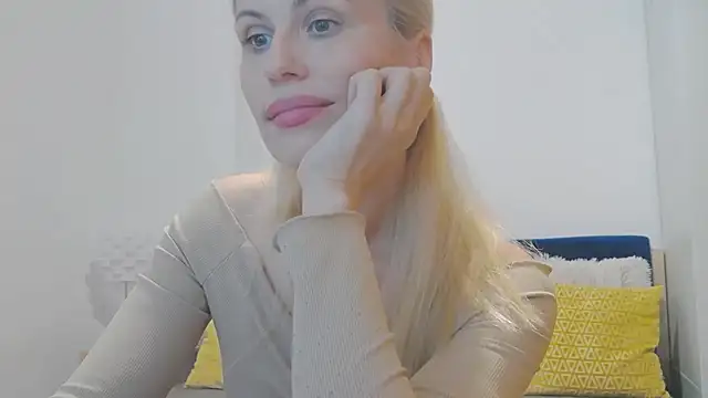 Snapshot of Lika_Soul chatting on October 6, 4:41 pm Lika Soul online show from October 6, 4:41 pm