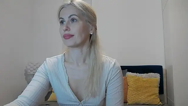 Snapshot of Lika_Soul chatting on November 4, 4:22 pm Lika Soul online show from November 4, 4:22 pm