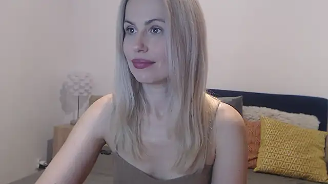 Snapshot of Lika_Soul chatting on September 10, 4:17 pm Lika Soul online show from September 10, 4:17 pm