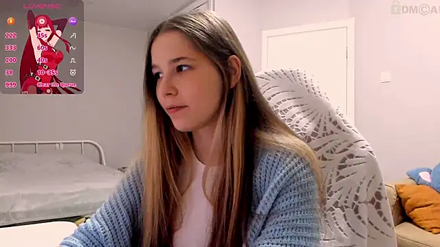 Snapshot of ValerieBubbles chatting on October 12, 5:36 pm ValerieBubbles online show from October 12, 5:36 pm