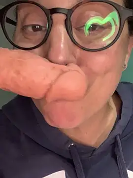 LupeLok online show from October 8, 4:03 am