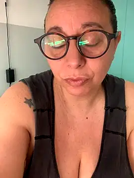 LupeLok online show from November 3, 3:15 pm