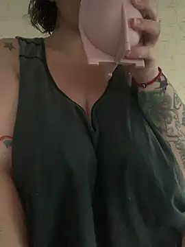 LupeLok online show from March 5, 11:29 am