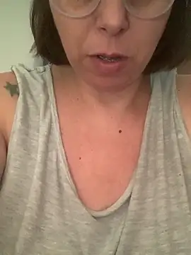 LupeLok online show from March 8, 6:00 pm