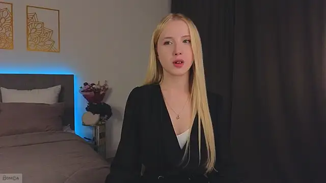 Snapshot of Adele_Armas chatting on October 8, 11:38 pm Adele Armas online show from October 8, 11:38 pm