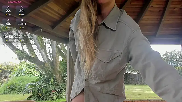 Angiehuston1 online show from April 25, 2:14 pm
