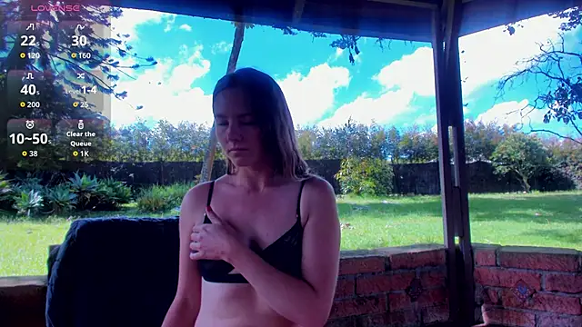 Angiehuston1 online show from October 9, 2:17 pm