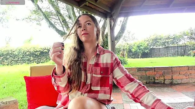 Angiehuston1 online show from April 17, 3:04 pm