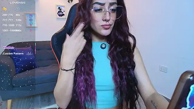 Snapshot of ViolethRosse chatting on September 30, 8:37 pm ViolethRosse online show from September 30, 8:37 pm