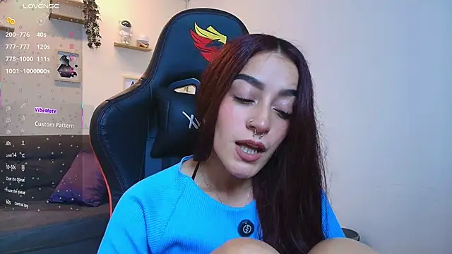 Snapshot of ViolethRosse chatting on September 22, 7:53 pm ViolethRosse online show from September 22, 7:53 pm