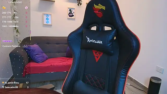 Snapshot of ViolethRosse chatting on September 16, 7:15 pm ViolethRosse online show from September 16, 7:15 pm